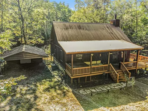 60 Sweet Creek Dr, Blue Ridge, GA 30513