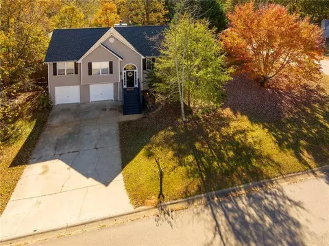 6910 Cedar Ridge Dr, Gainesville, GA 30506