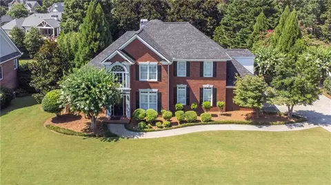 13 Westchester Dr, Cartersville, GA 30120