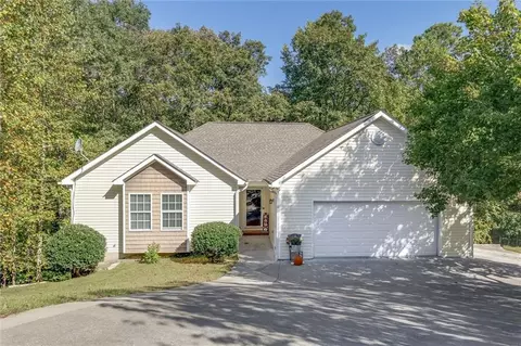 328 Crystal Creek Dr, Jasper, GA 30143