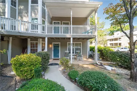 6431 Oakleaf Way, Morrow, GA 30260