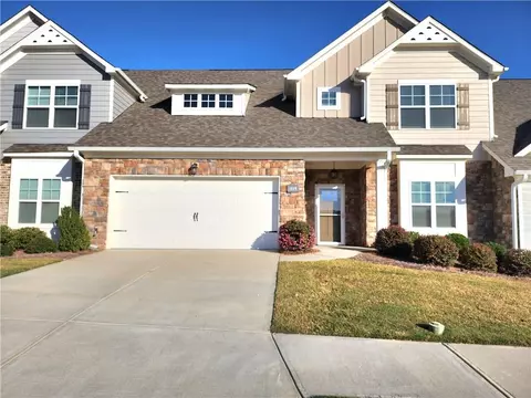 1849 Park Land Ln, Snellville, GA 30078
