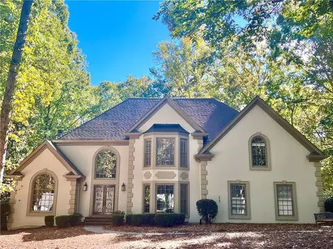 220 Link Ct, Johns Creek, GA 30022