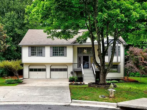 2800 Abbotts Glen Ct NW, Acworth, GA 30101