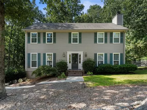 1934 Oak Ridge Ct, Marietta, GA 30062
