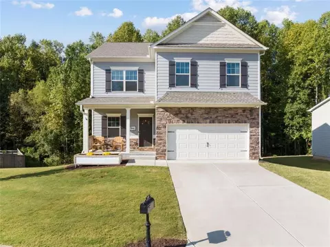 384 Crown Pointe Dr, Dawsonville, GA 30534
