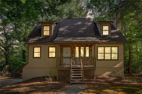 4620 Woodbridge Dr, Powder Springs, GA 30127
