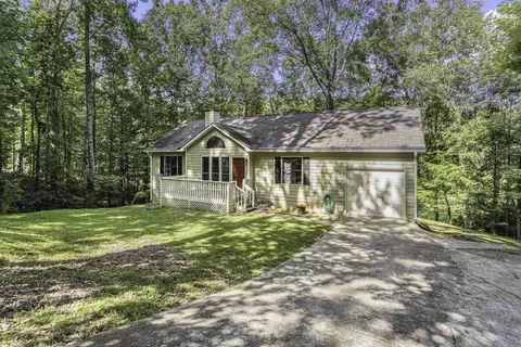 231 Lakeview Ter, Dallas, GA 30132