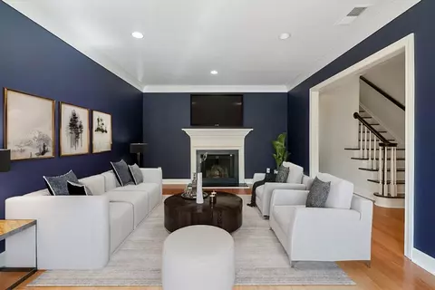 71 Mount Vernon Cir, Atlanta, GA 30338