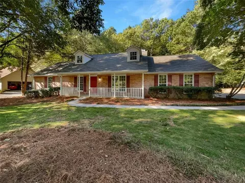 611 Pine Knoll Ct, Mcdonough, GA 30252