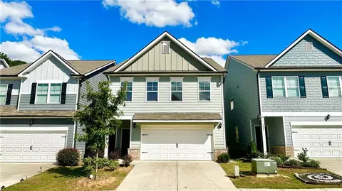 1537 Bassett St, Stone Mountain, GA 30083