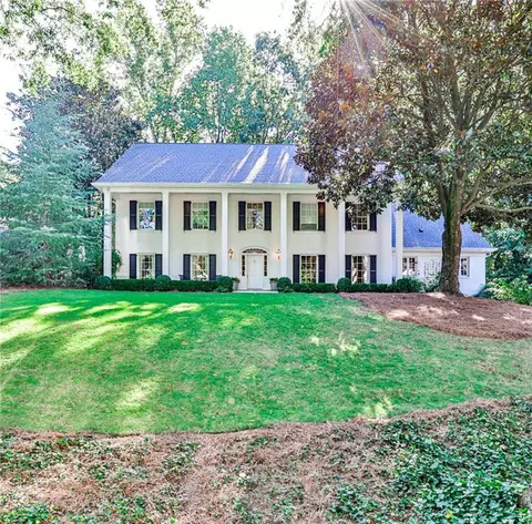 2672 Battle Overlook NW, Atlanta, GA 30327