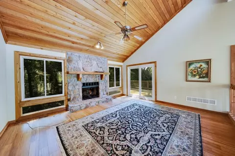 594 Farmbrook Trl NE, Kennesaw, GA 30144 photo 6