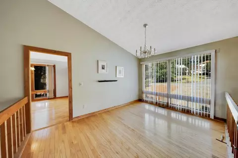 594 Farmbrook Trl NE, Kennesaw, GA 30144 photo 7