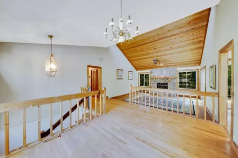 594 Farmbrook Trl NE, Kennesaw, GA 30144 photo 8
