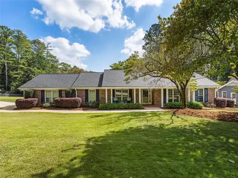 1035 Northshore Dr, Roswell, GA 30076