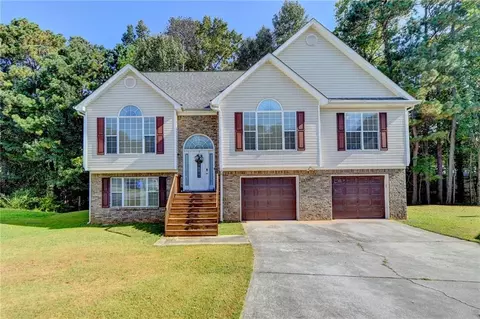 1701 N Oak Dr, Lawrenceville, GA 30044