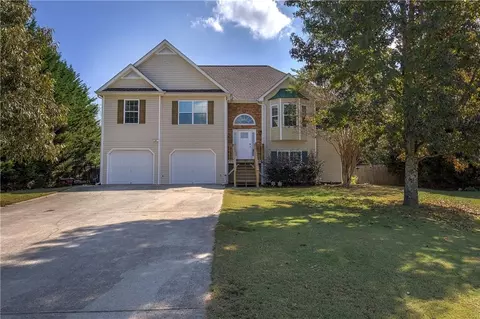 64 Millstream Dr, Dallas, GA 30157