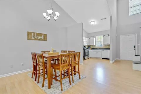 6697 Sunset Ct, Rex, GA 30273 photo 9