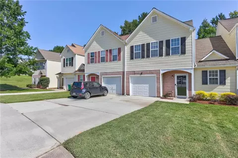 6697 Sunset Ct, Rex, GA 30273 photo 2