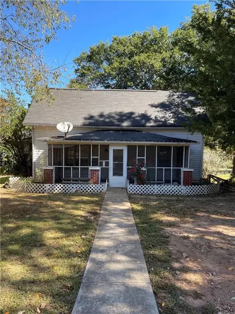 284 Church St, Buford, GA 30518