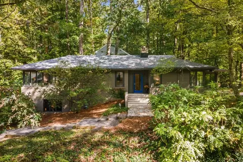 470 Chelsea Cir NE, Atlanta, GA 30307