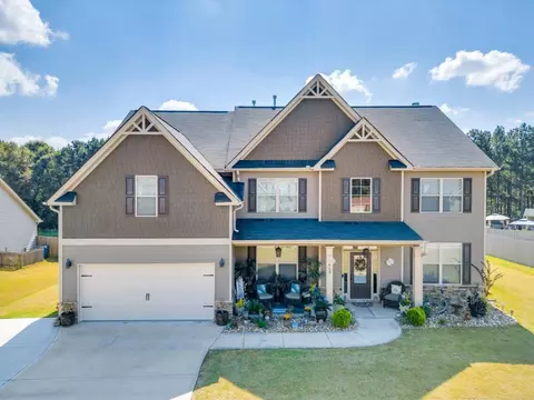 408 Greighmoor Ct, Loganville, GA 30052
