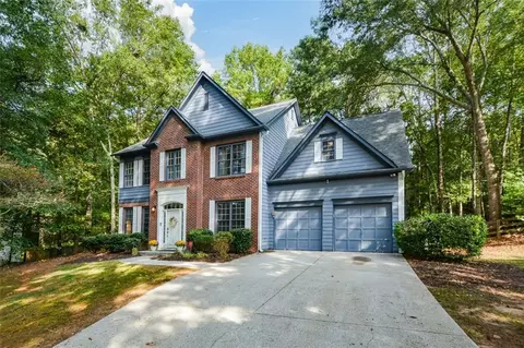 7215 Fox Creek Dr, Cumming, GA 30040