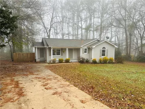 132 Louise Dr, Monroe, GA 30656