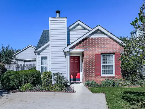 1962 Brittania Cir, Woodstock, GA 30188