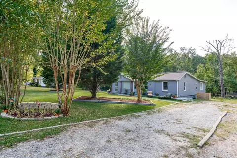 5586 Owens Dr, Austell, GA 30106