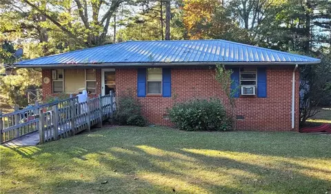 86 Locklear Cir, Dallas, GA 30157