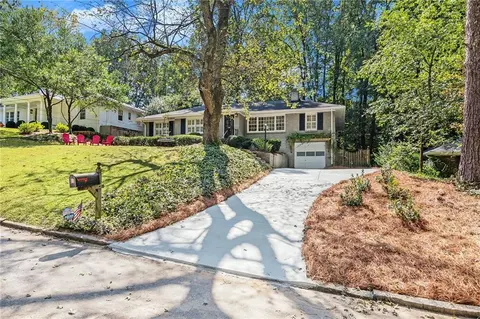 946 Dean Dr NW, Atlanta, GA 30318