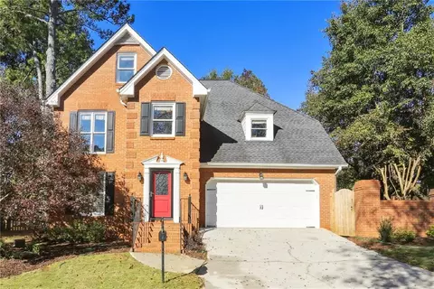 1717 Frazier Park Dr, Decatur, GA 30033
