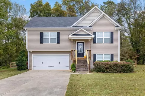 143 Meadow Creek Ct, Commerce, GA 30530