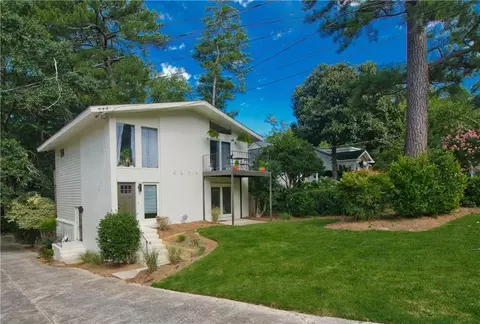 2276 Stephen Long Dr NE, Atlanta, GA 30305