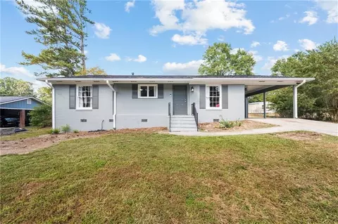490 Valleyview Dr, Winder, GA 30680
