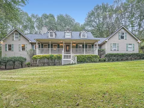 1750 Piney Grove Rd, Loganville, GA 30052