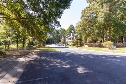 6393 Oakleaf Ln, Morrow, GA 30260 photo 16