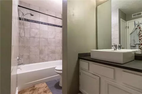 6393 Oakleaf Ln, Morrow, GA 30260 photo 11
