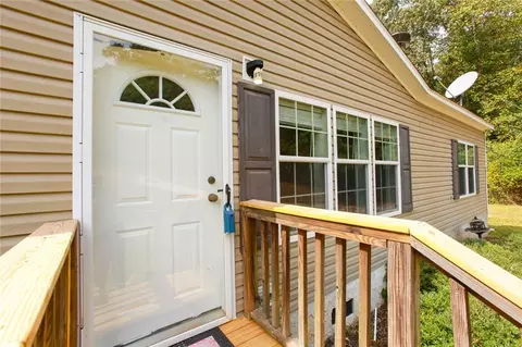 834 Hillcrest Rd, Bowdon, GA 30108 photo 4