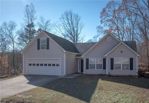 1040 Rolling Ridge Ln, Auburn, GA 30011