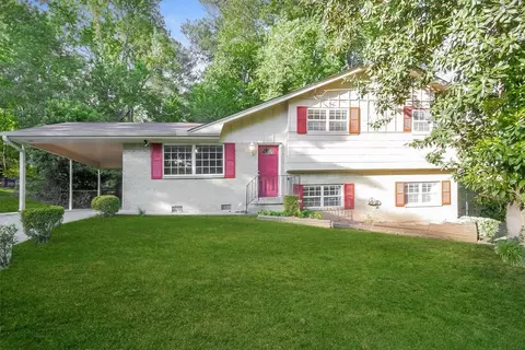994 Majesty Ln, Morrow, GA 30260