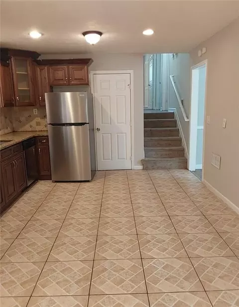 994 Majesty Ln, Morrow, GA 30260 photo 5