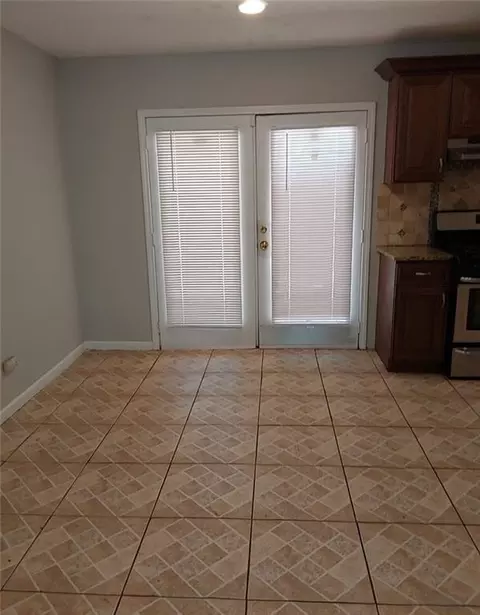 994 Majesty Ln, Morrow, GA 30260 photo 4