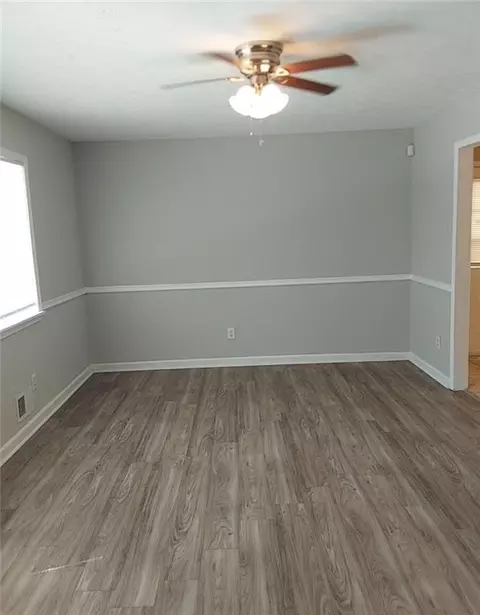 994 Majesty Ln, Morrow, GA 30260 photo 8