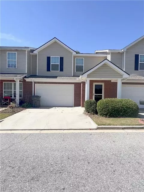 192 Tara Commons Dr, Loganville, GA 30052