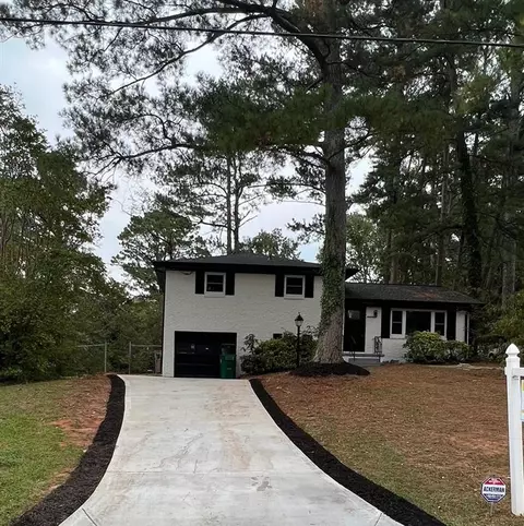 1934 Glen Echo Dr, Decatur, GA 30032