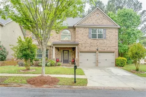 8070 Snapwell Dr, Fairburn, GA 30213