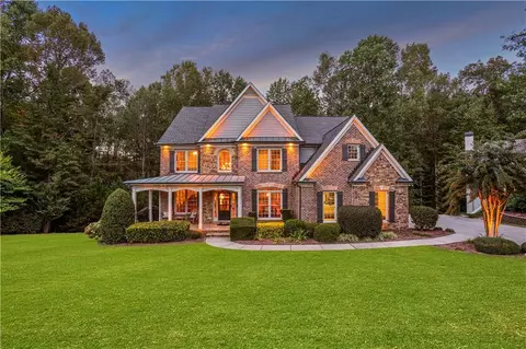 6025 Lakeaires Dr, Cumming, GA 30040